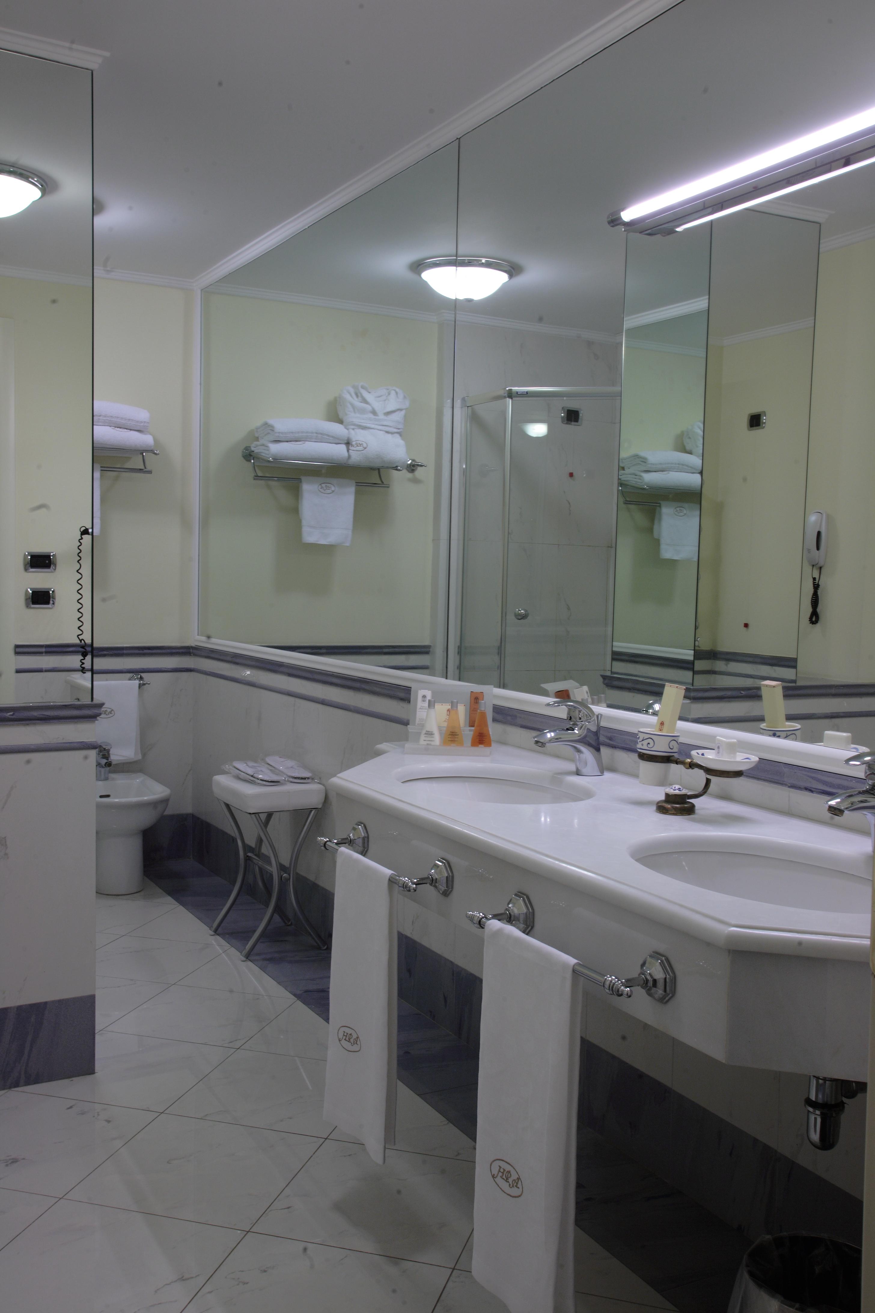 Palazzo Alabardieri Hotel 4*