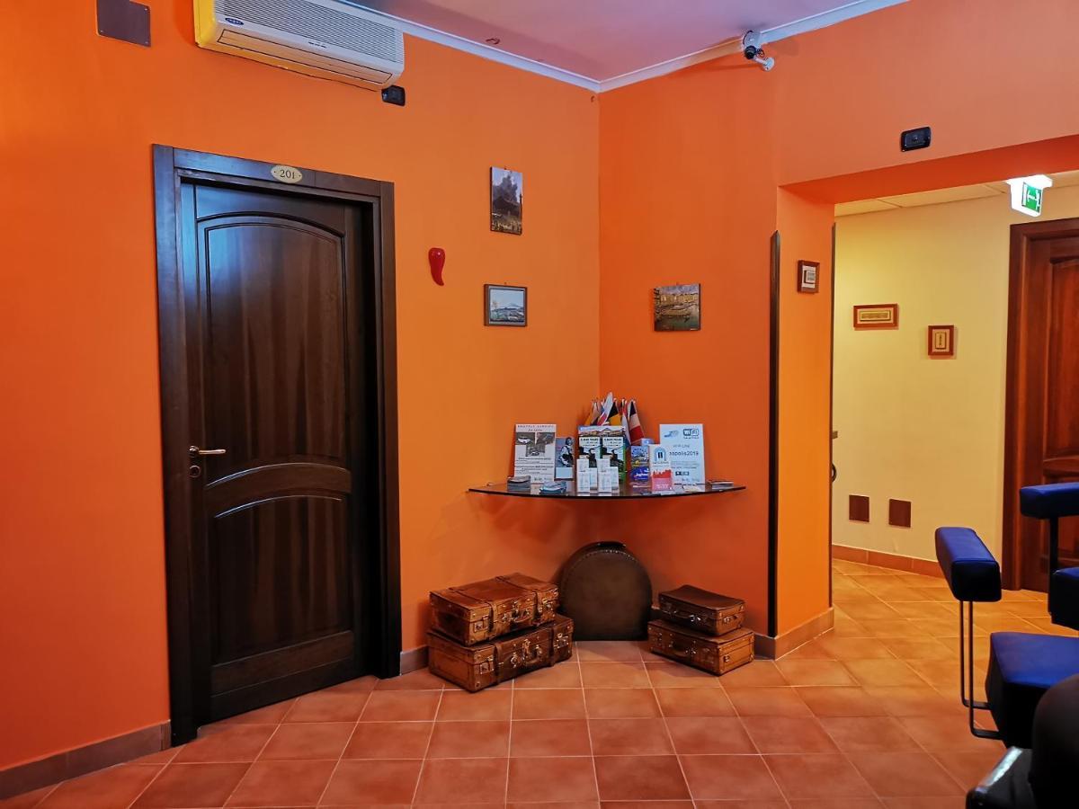 Neapolis Hotel 3*