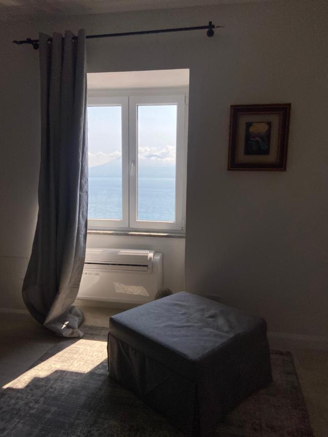 Hv Pausilypon Naples
