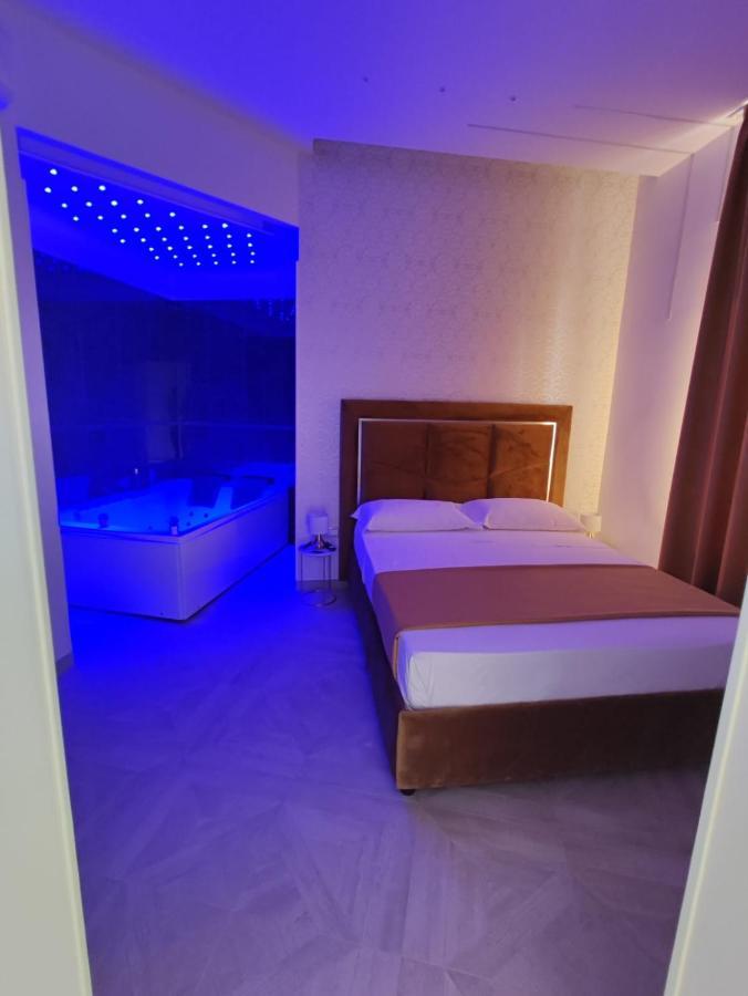 Twin Towers Luxury Naples