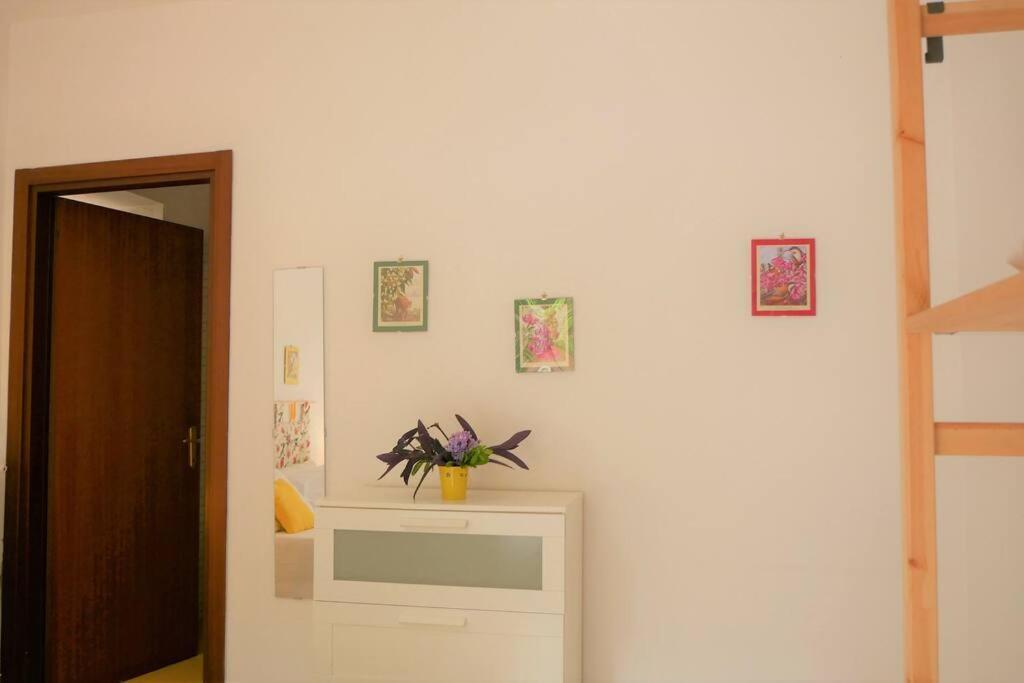 Apartment House With Garden And Parking Space In Mergellina *