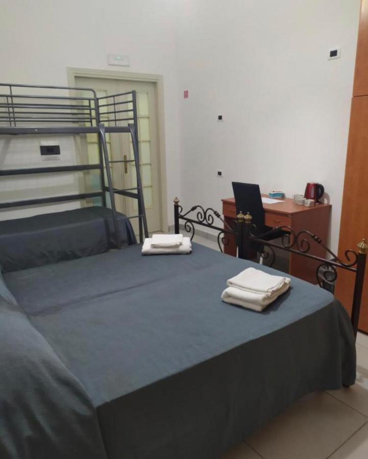Bed & Breakfast Romy Naples