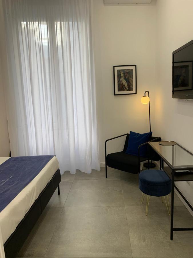 Sellaria4 * Naples