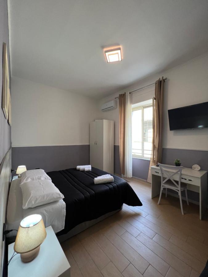 Silvana Naples