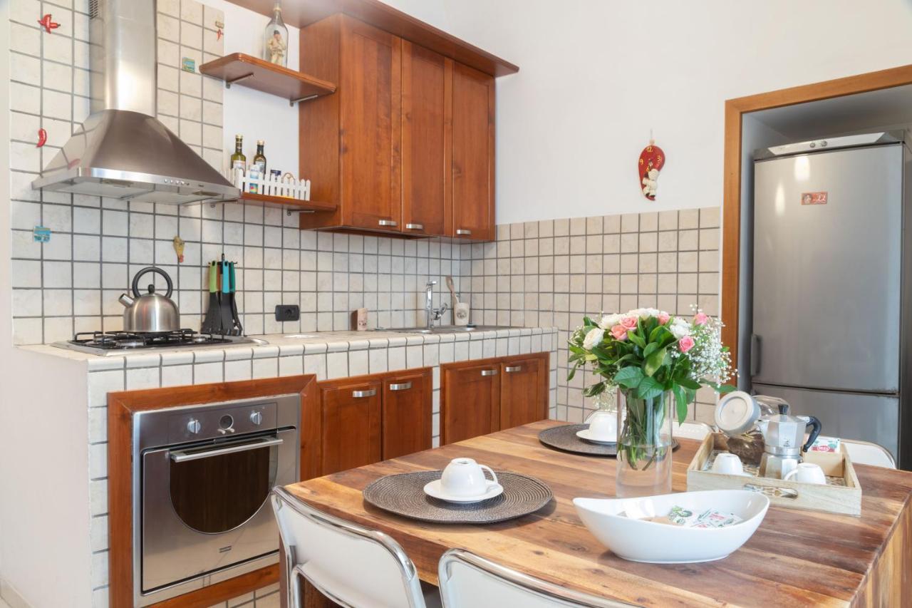 Neapolitan Style Apartrment Naples