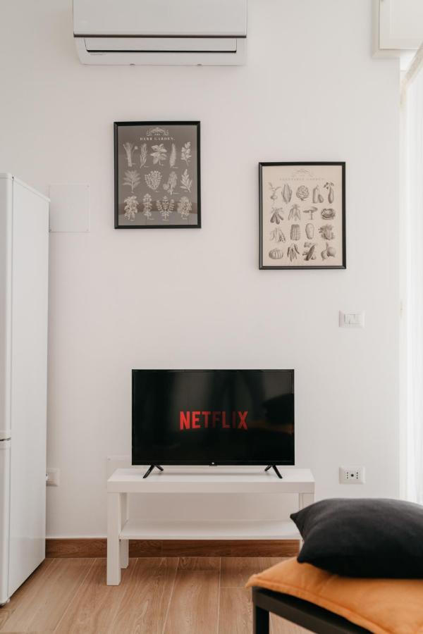 Apartment Brombeis Aurea By Casanapoletana - Town Center Naples