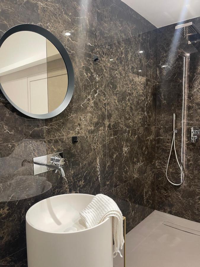 Gravina 5 * Naples