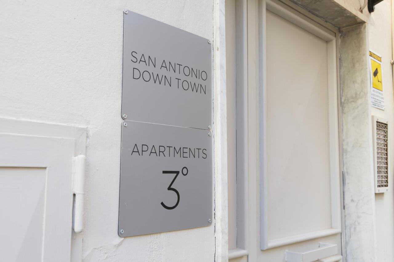 San Antonio Downtown Naples