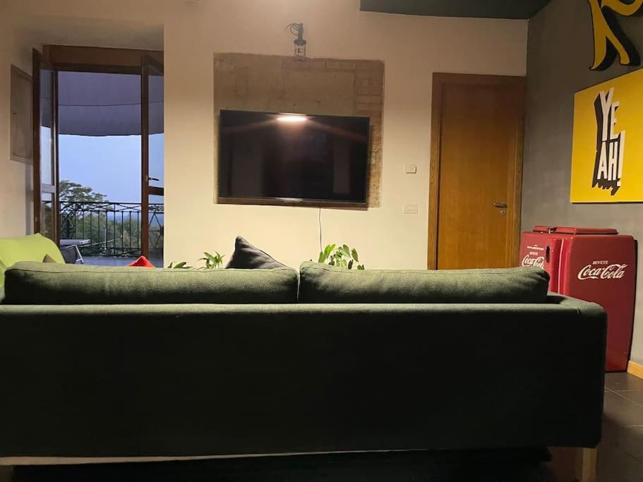 Kamyhouse Una Tranquilla Struttura Nel Verde * Naples
