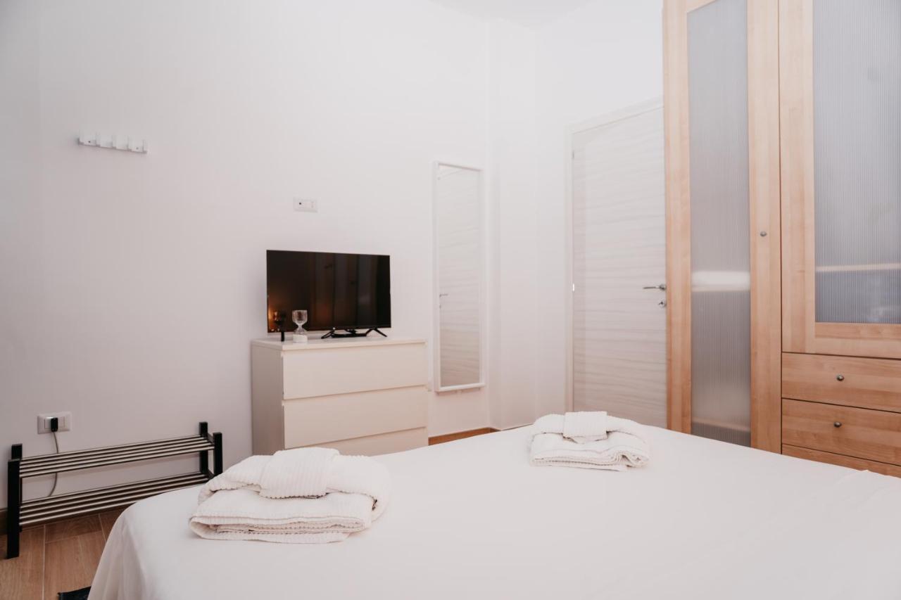 Apartment Brombeis Fantastica By Casa Napoletana - Town Center Naples