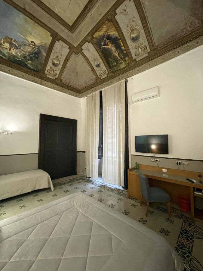 Costantinapoli 27 3*