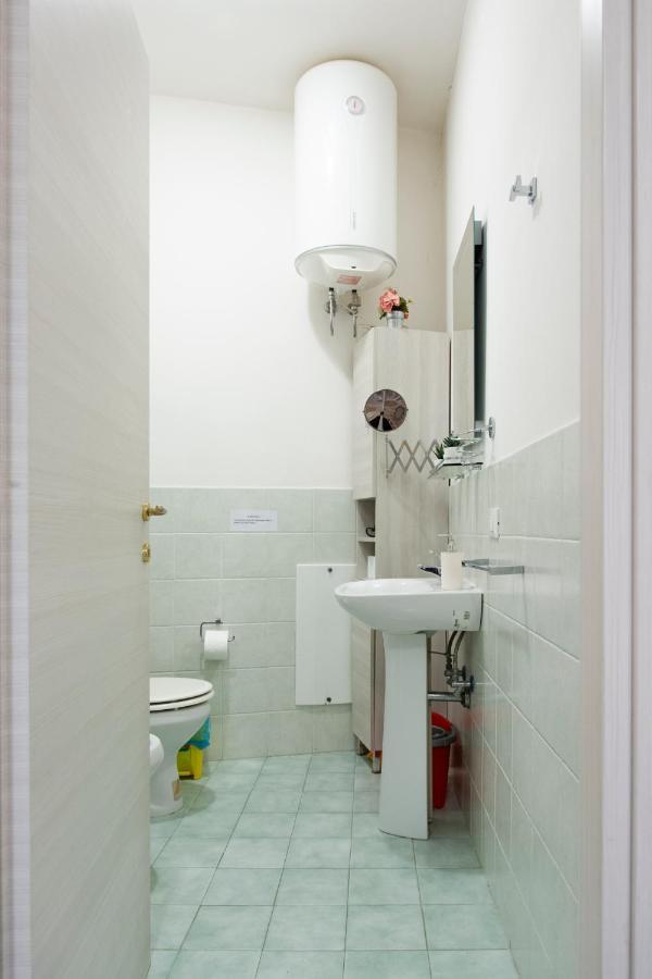Station Apartment *
