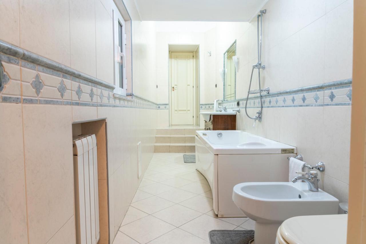 Deluxe With Garden In Vomero