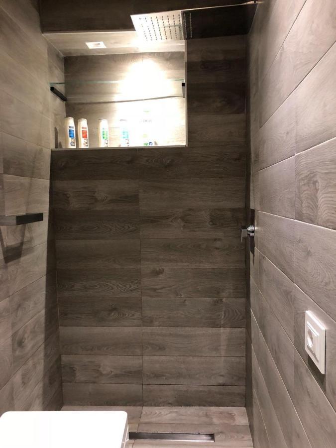 Super Design Centro Con Sky Wifi Veloce E Netflix Apartment Naples