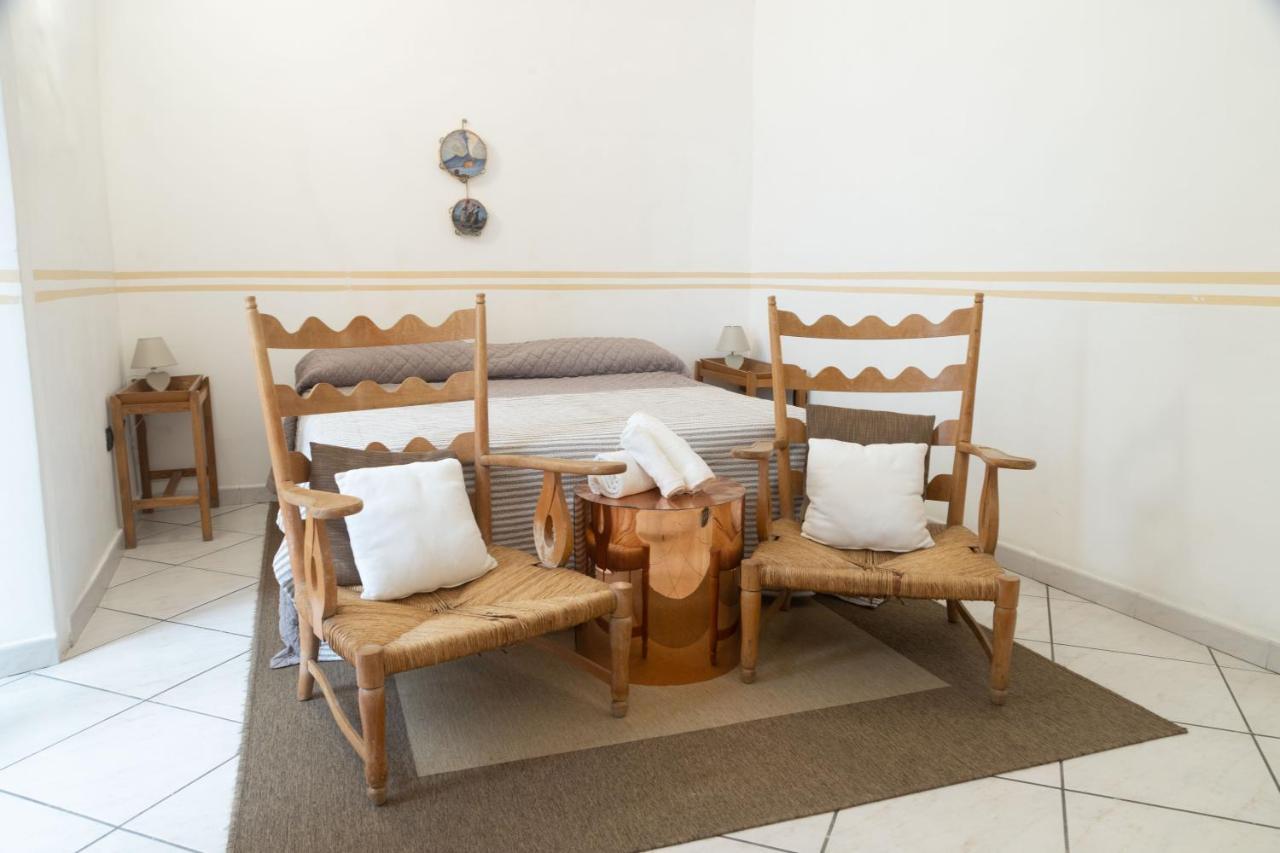 Neapolitan Style Apartment *