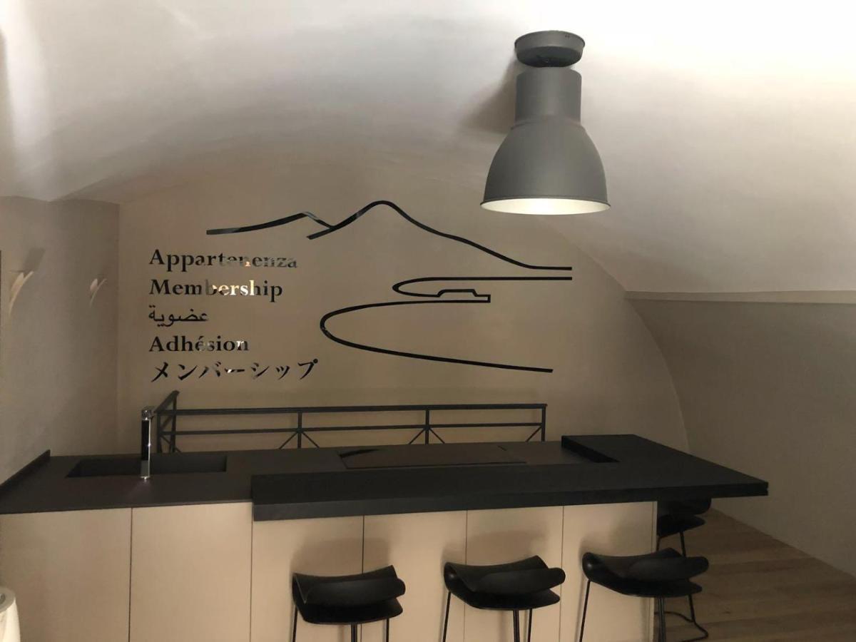 Super Design Centro Con Sky Wifi Veloce E Netflix