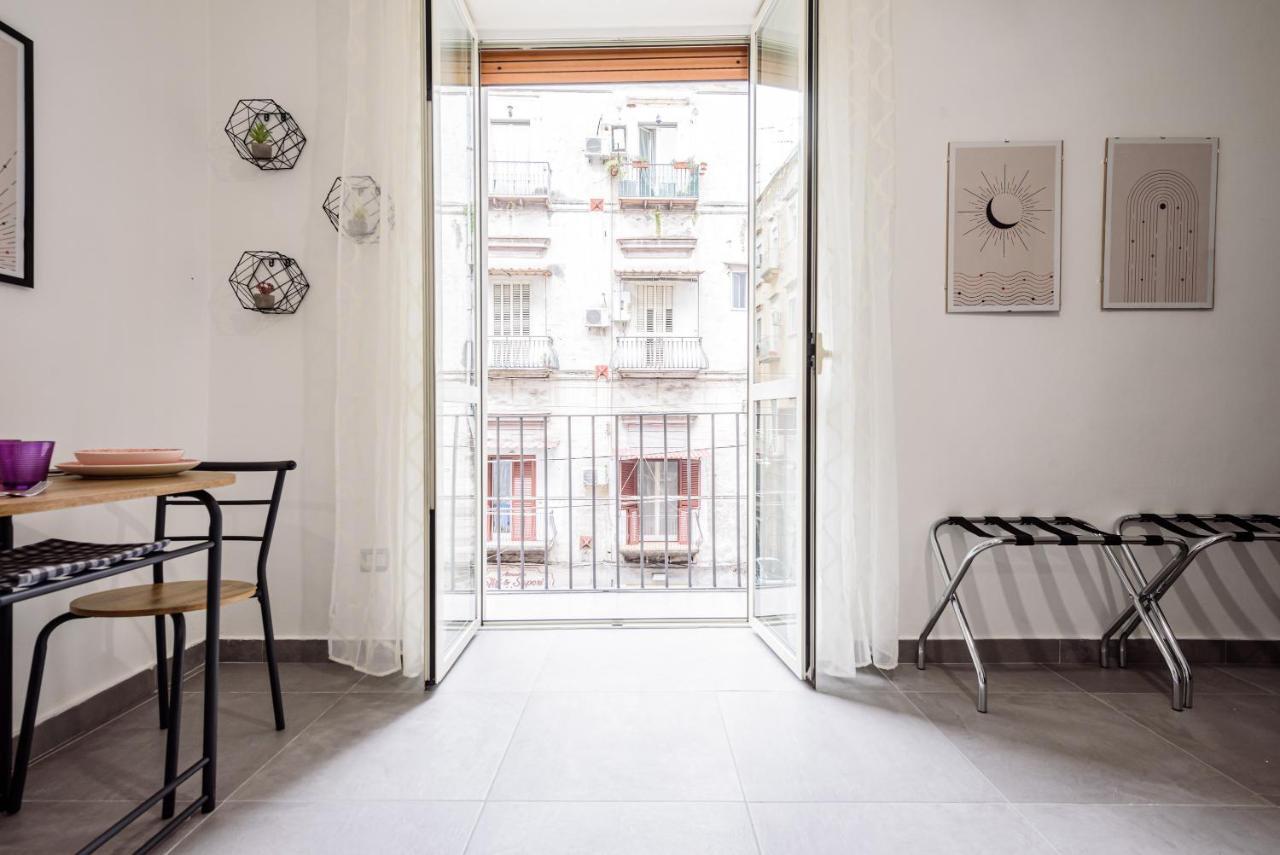 Apartment In The Heart Of *