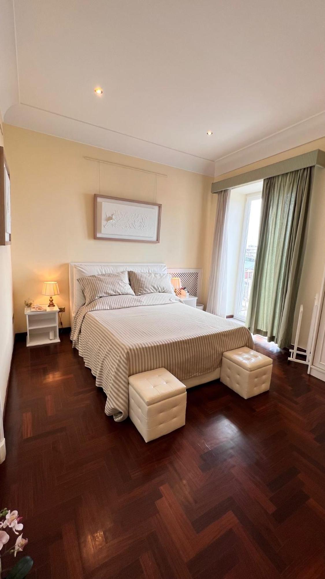 Bed & Breakfast Calabritto Naples