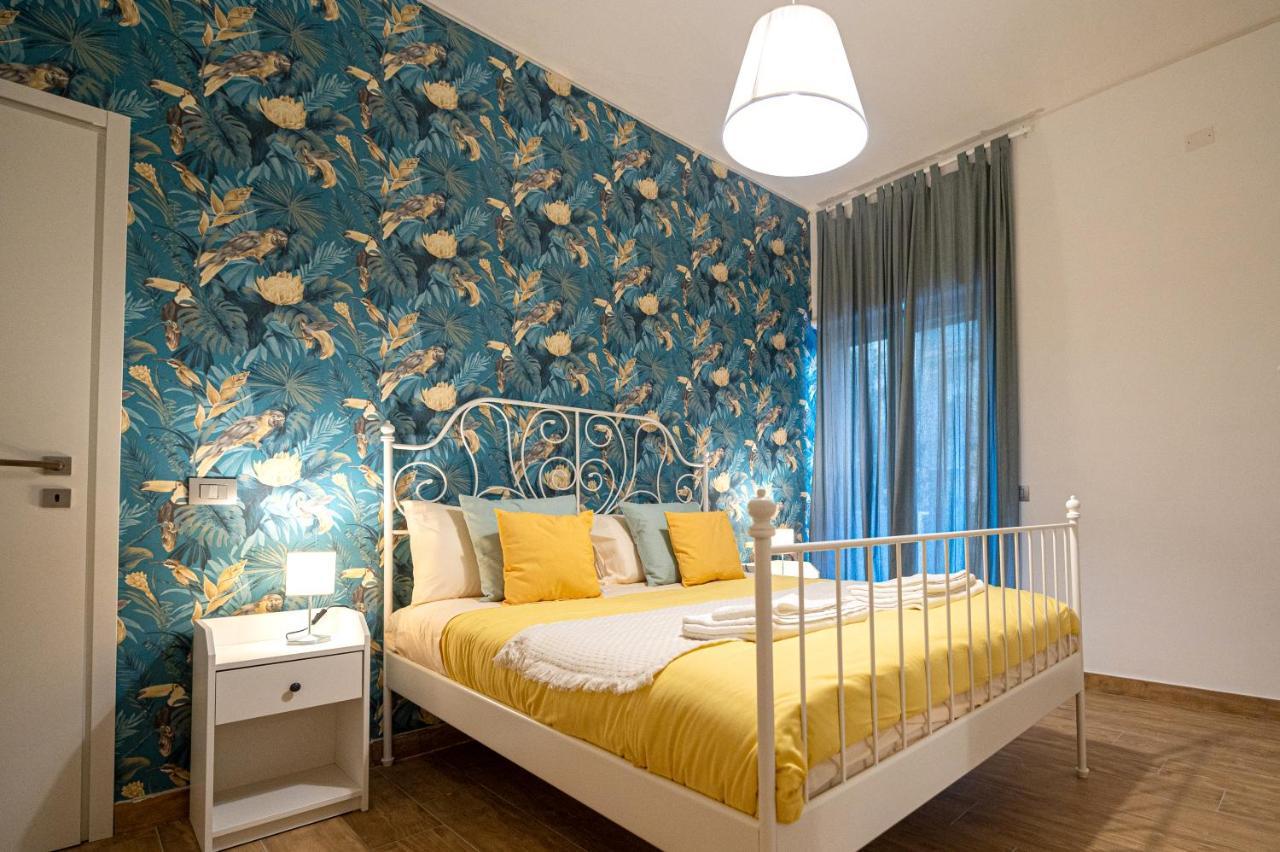 Casa Vacanze Partenope Apartment *