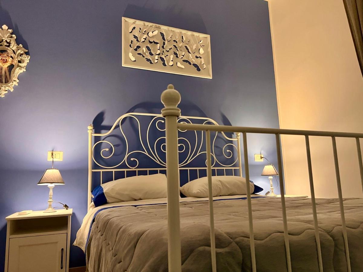 Vico Longo 25 - Ensuit Flat In The Heart Of *
