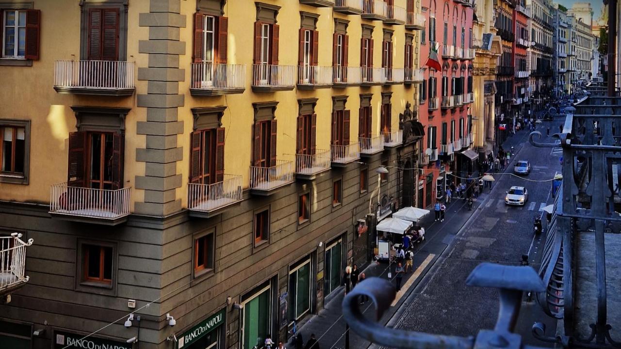 Maison Des Fleurs Naples