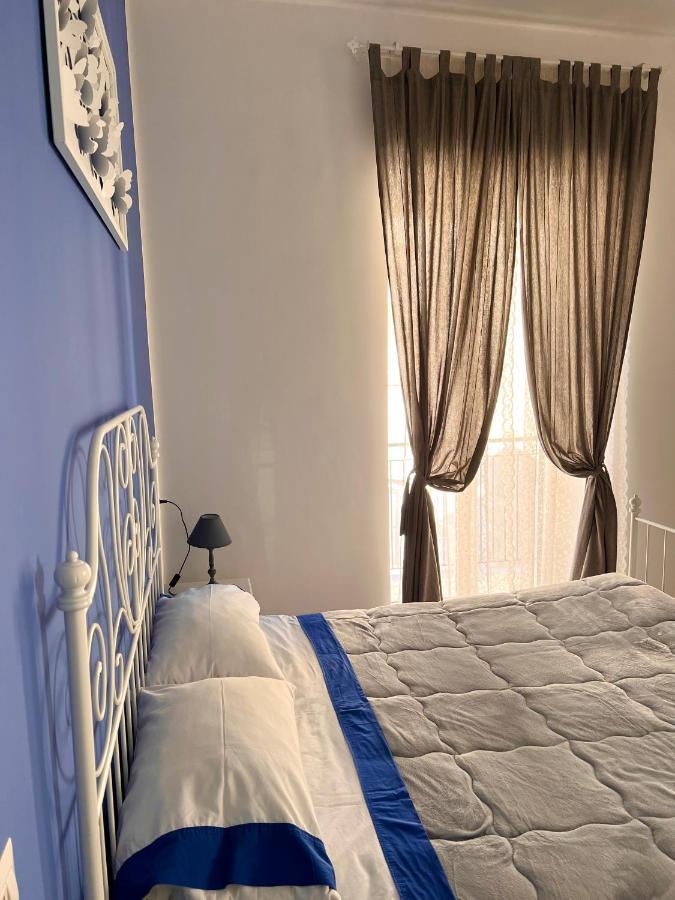 Vico Longo 25 - Ensuit Flat In The Heart Of Apartment Naples