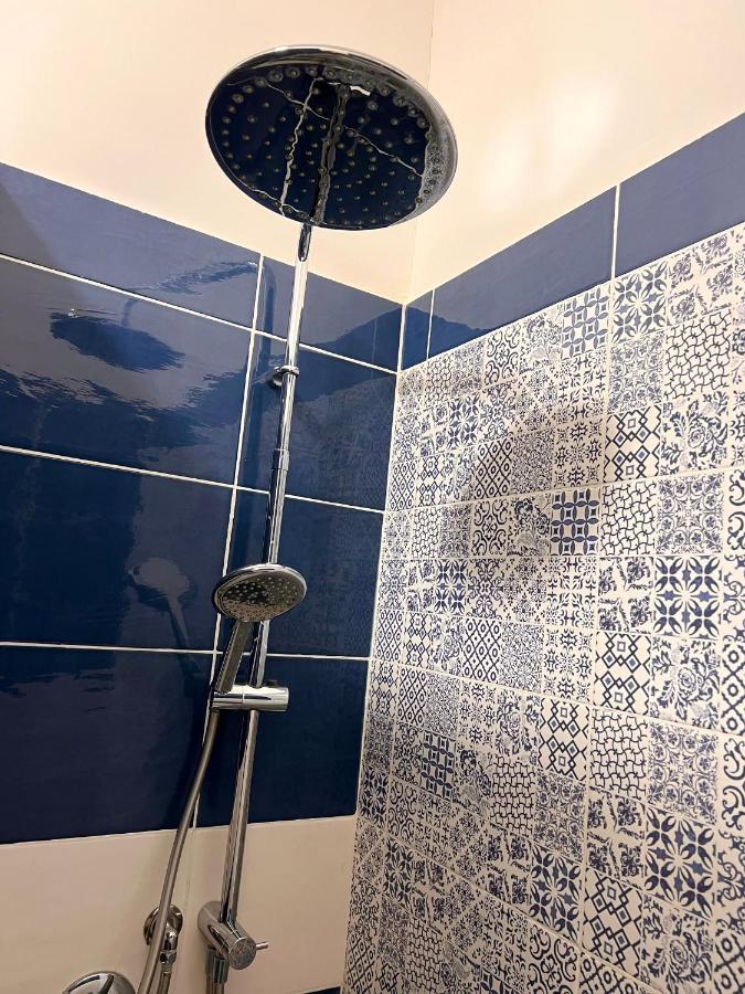 Vico Longo 25 - Ensuit Flat In The Heart Of Naples