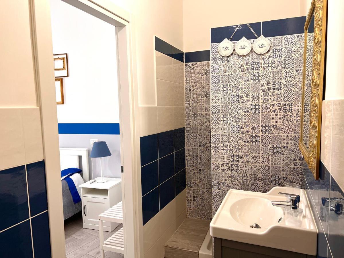 Vico Longo 25 - Ensuit Flat In The Heart Of * Naples