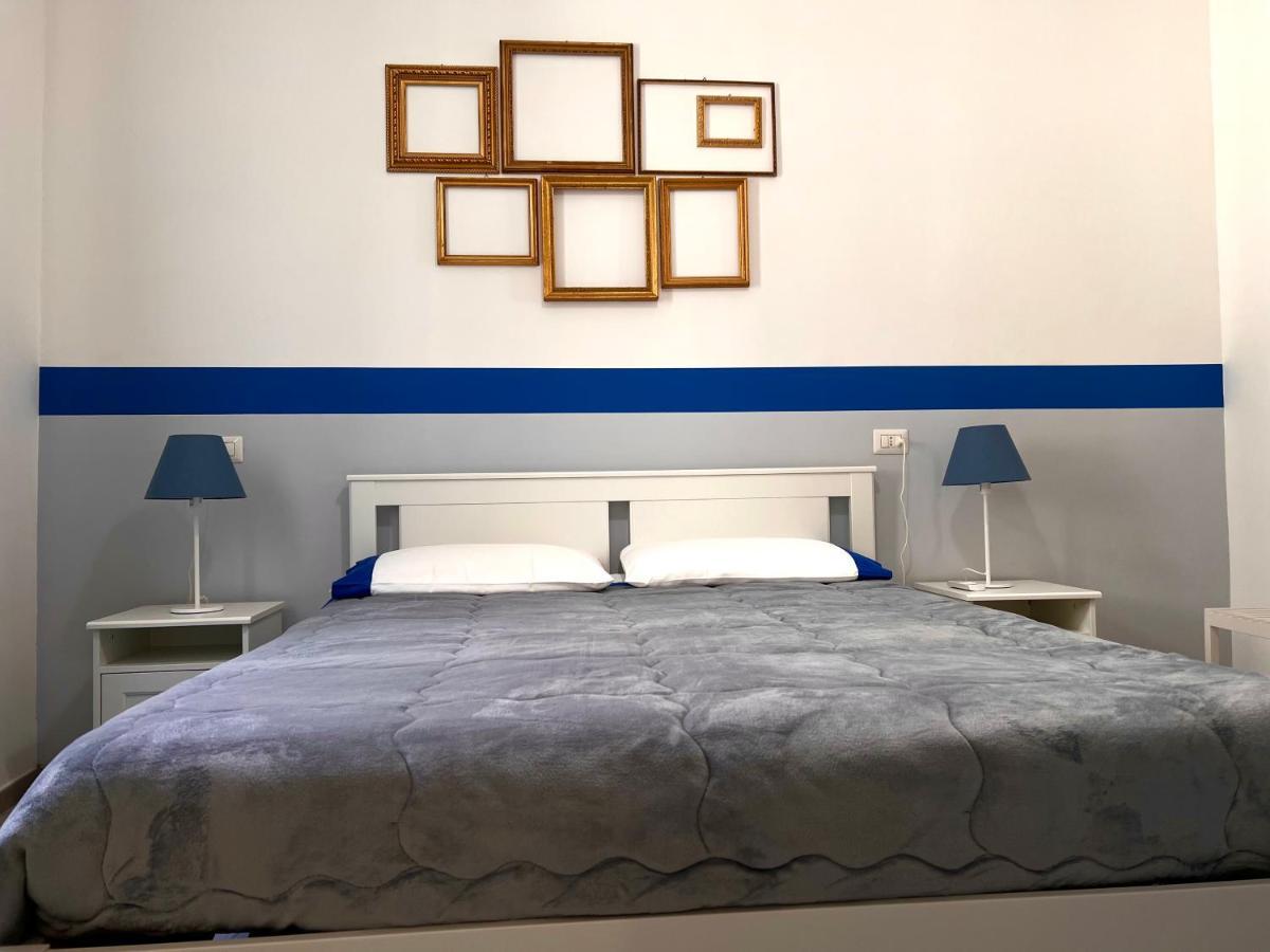 Vico Longo 25 - Ensuit Flat In The Heart Of Apartment *