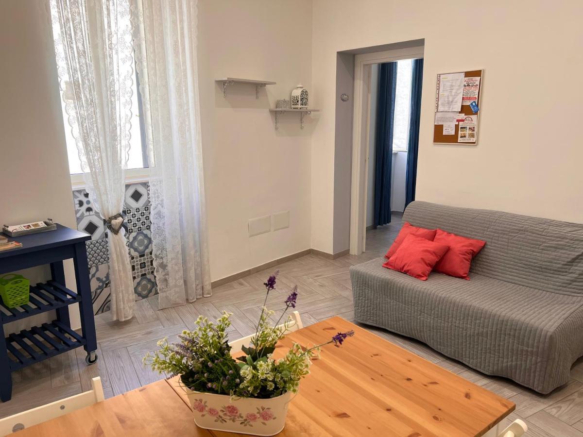 Vico Longo 25 - Ensuit Flat In The Heart Of Apartment Naples