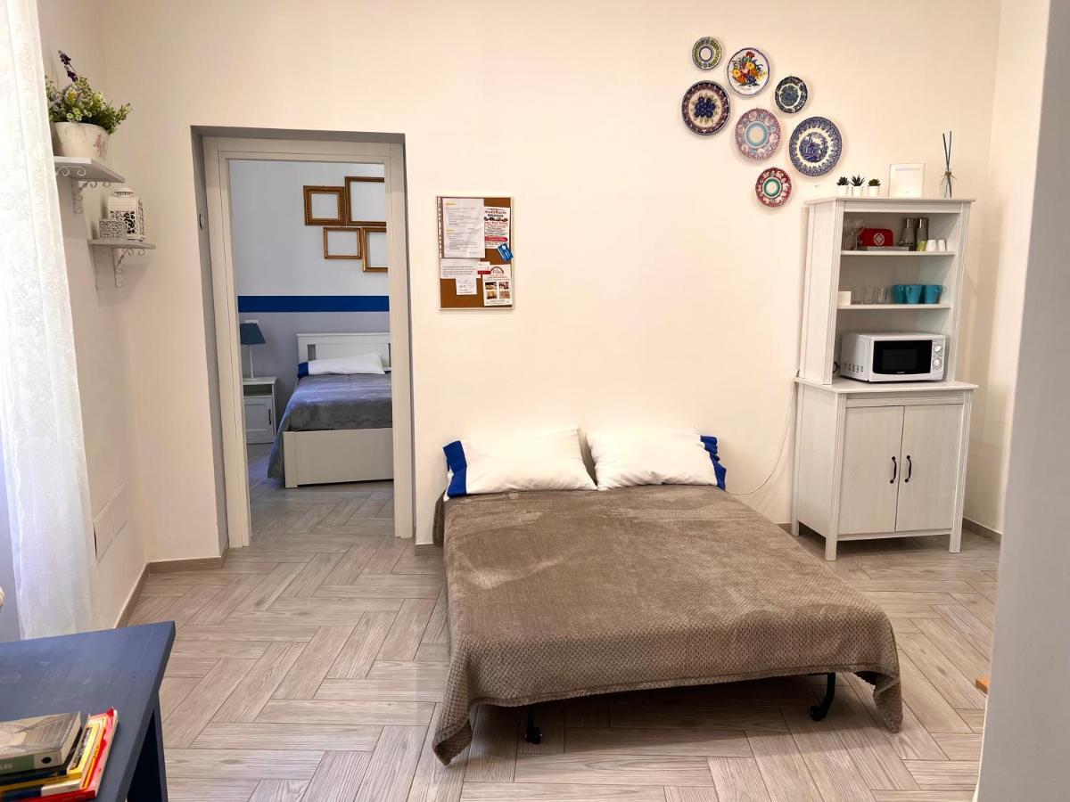 Vico Longo 25 - Ensuit Flat In The Heart Of Apartment Naples