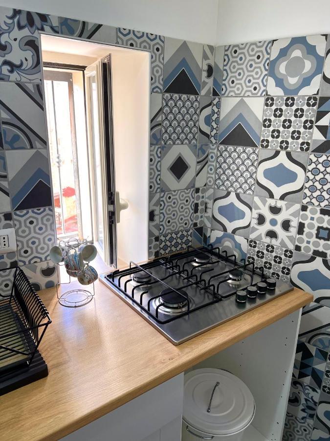 Apartment Vico Longo 25 - Ensuit Flat In The Heart Of Naples
