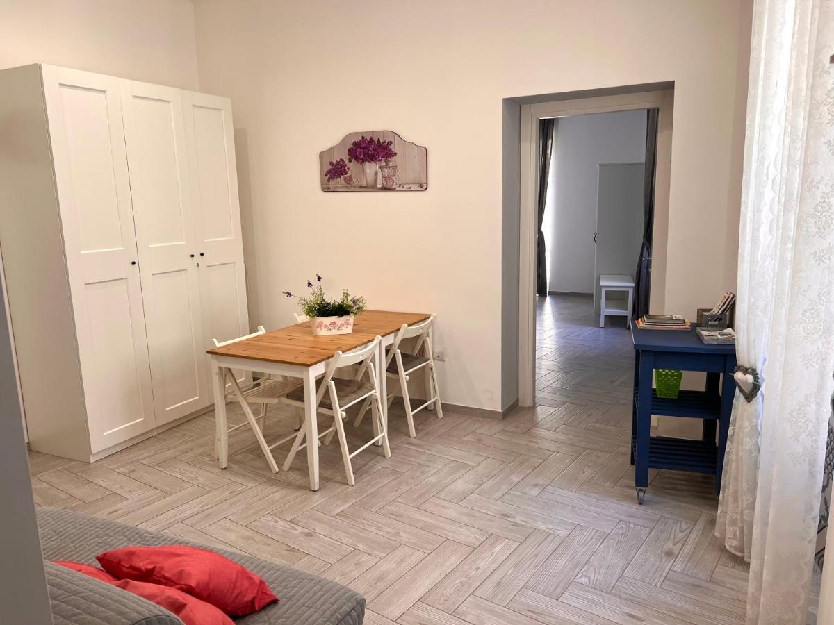 Vico Longo 25 - Ensuit Flat In The Heart Of * Naples
