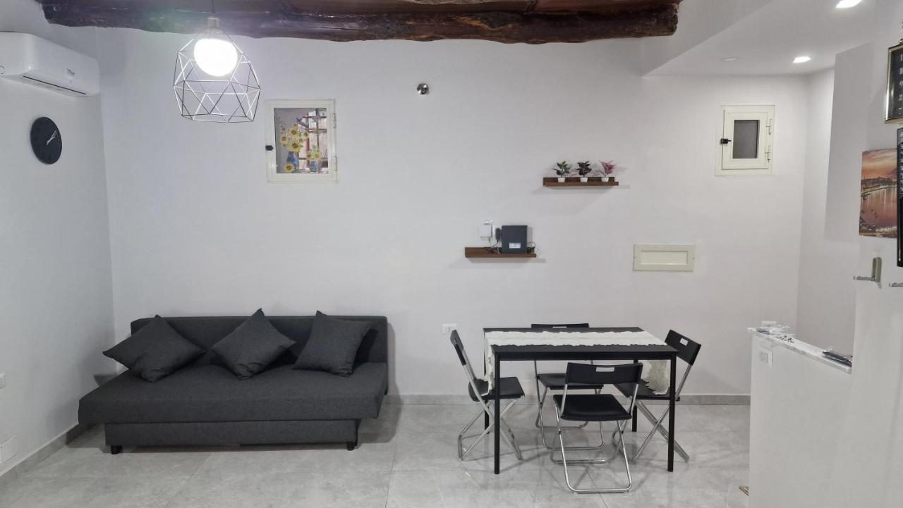 Apartment Vincent's House Naples