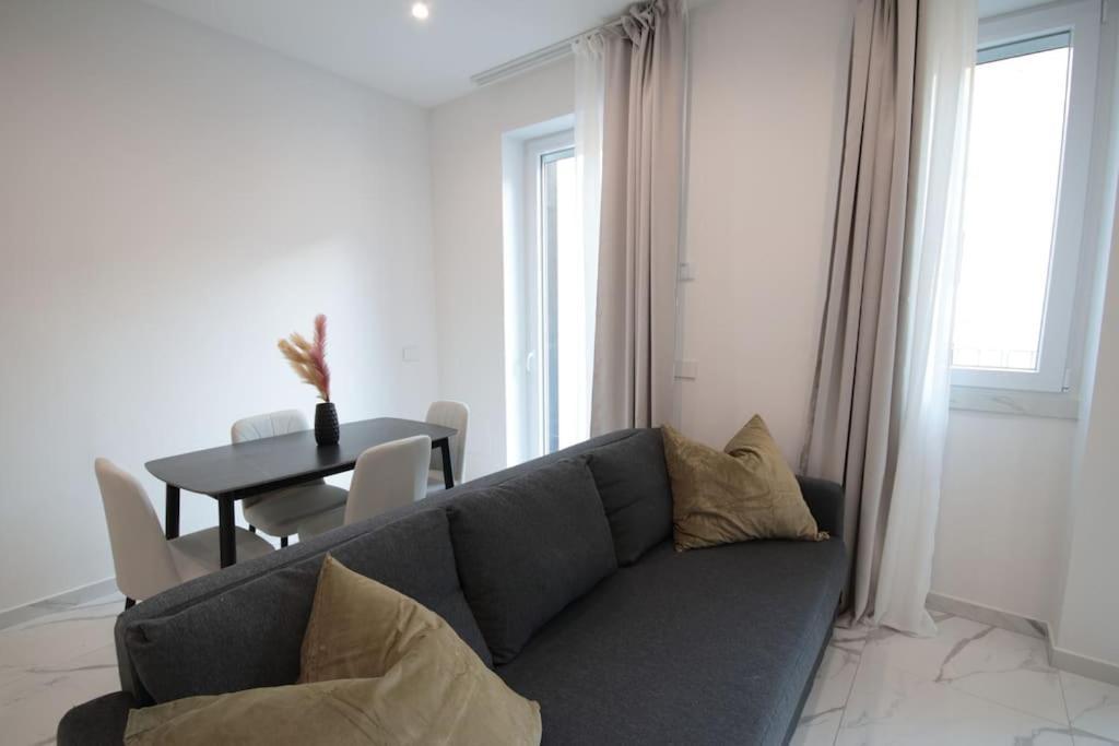 Chiaia Arcoleo House - Sofia Apartment *