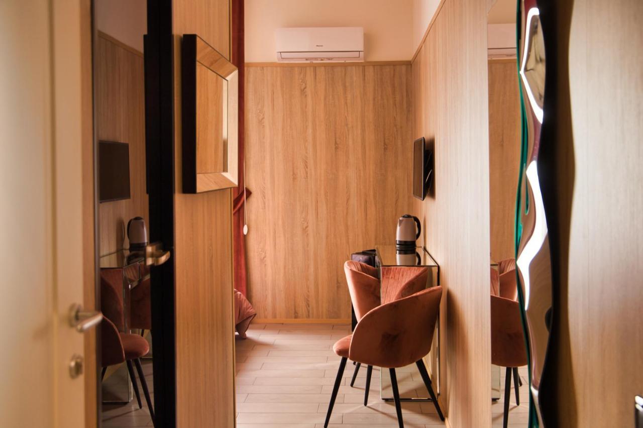 Kore Luxury E Naples