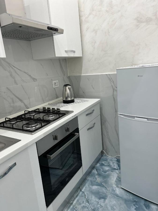 Ester 4 * Naples