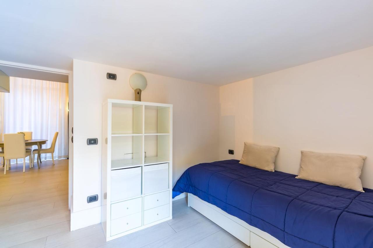 Apartment Cool Flat At Via Dei Mille By Napoliapartments
