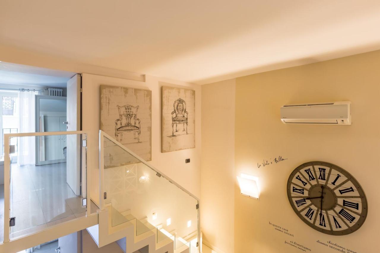 Cool Flat At Via Dei Mille By Napoliapartments Naples
