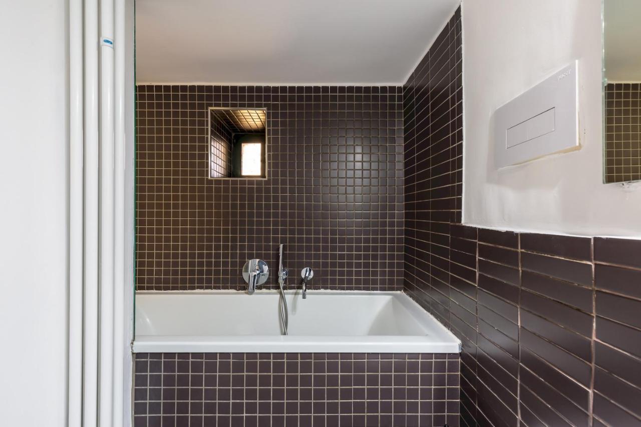 Apartment Cool Flat At Via Dei Mille By Napoliapartments *