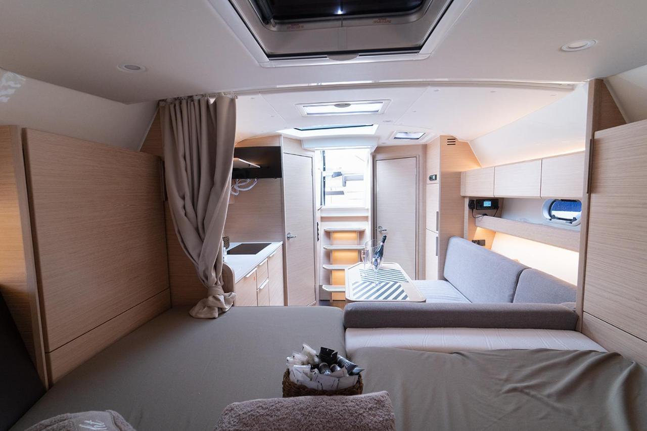 Al Campanile H Centro, By Clapa Group Guest house Naples