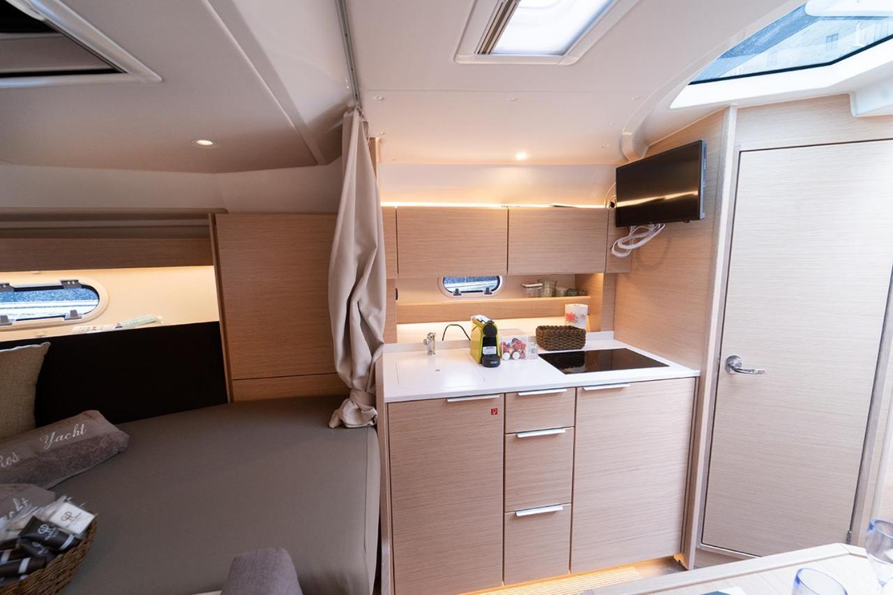 Al Campanile H Centro, By Clapa Group 3* Naples