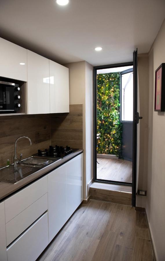 Bed & Breakfast Famalu Naples