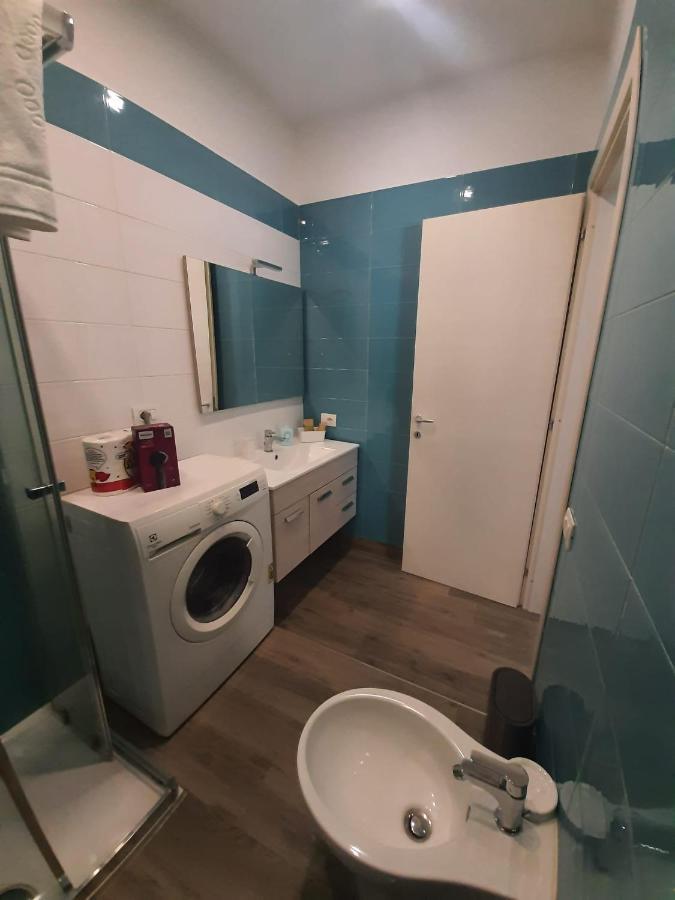 Ridi Zona Ospedaliera Apartment Naples