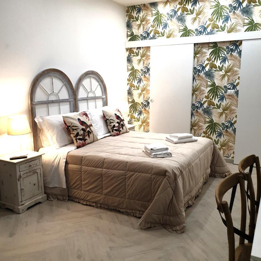 Art Flat * Naples