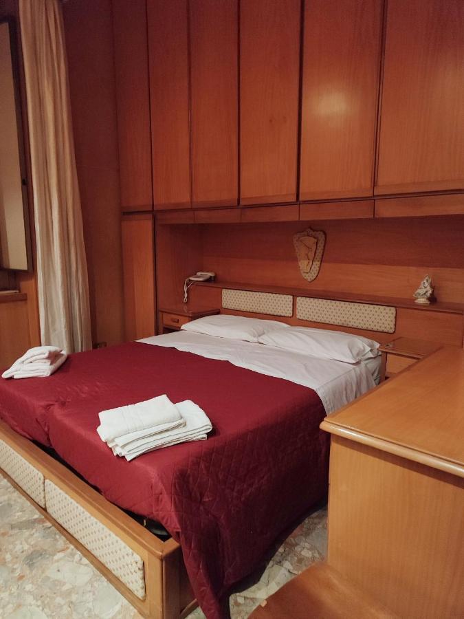 Residenza Castiglia * Naples