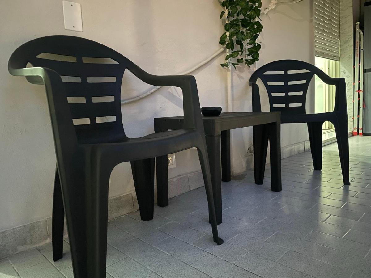 Tutta Nata Storia * Naples