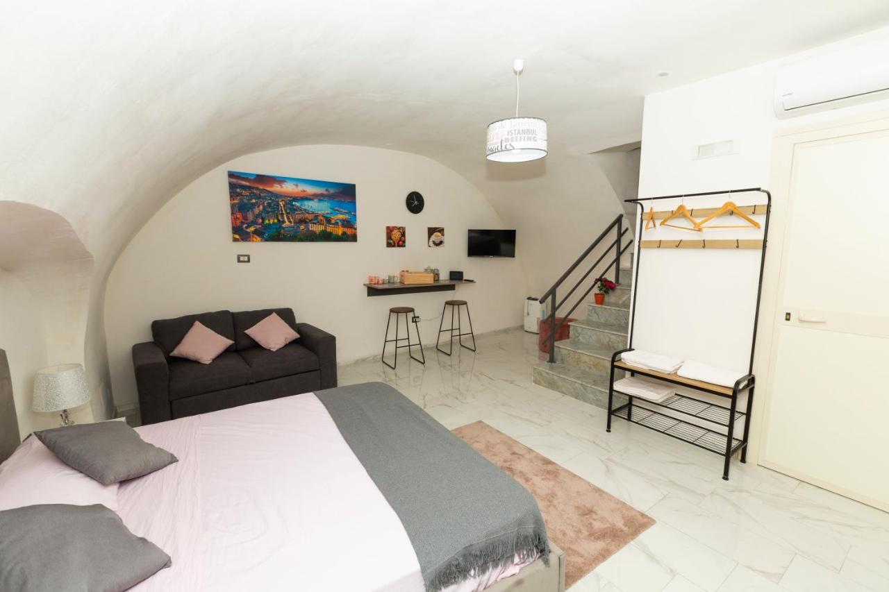Granvit Naples