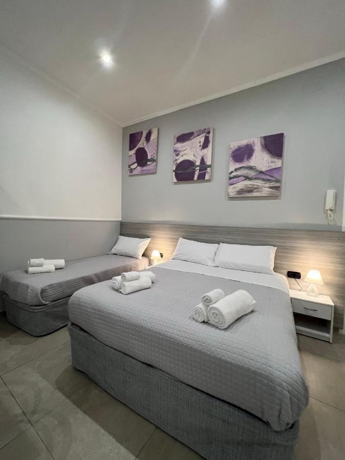 Silvana Naples