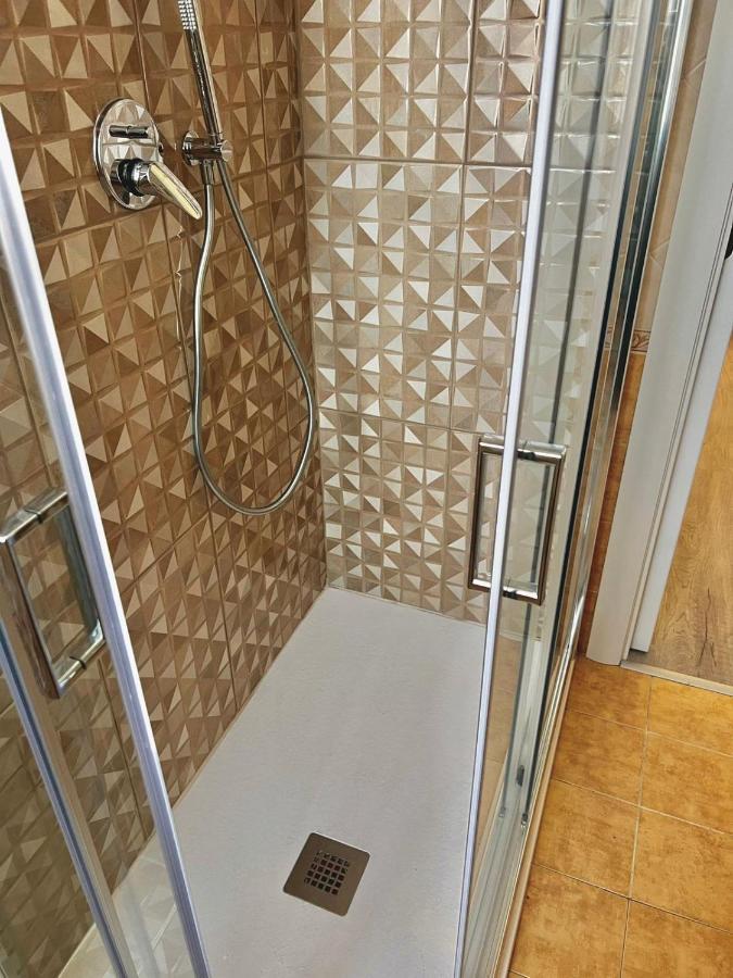 Zara - Free Parking Apartment Naples